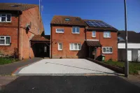 Get Away Holiday Home With Hot Tub Sleeps 6 Hotels in Telscombe Cliffs