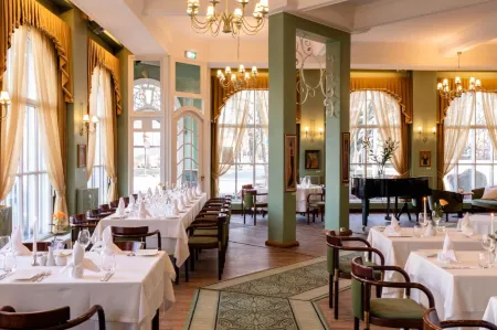 Hotel Victoria Отели в г. Пярну