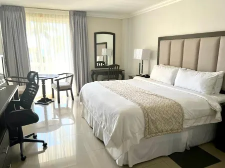 Hotel Quinta Real Отели в г. Самбо Креэк