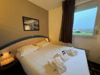 Le 2 by Hotel Akena - Nantes Beaujoire, Porte de Sainte Luce فنادق في Le Loroux-Bottereau