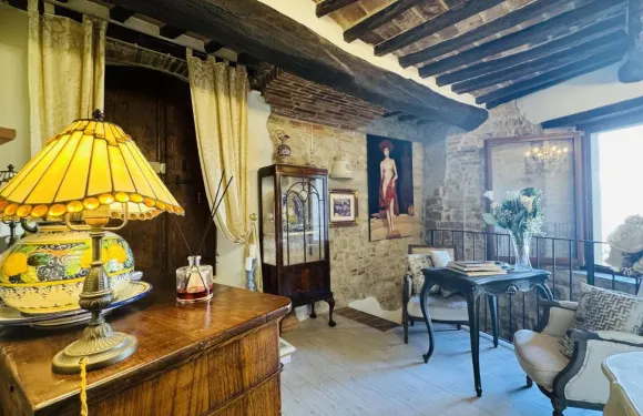 安蒂科劇院旅館