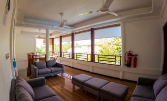 K. Inn Kaashidhoo