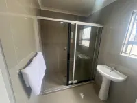 295 Wellington Hotels in Lethabong
