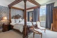 LLys Aeron "The Little Hotel"