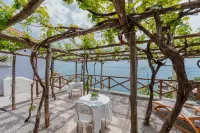 Albergo Diffuso Bacco Furore Hotels in Furore