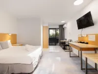 Asraport Motel Hotels near Clayfield
