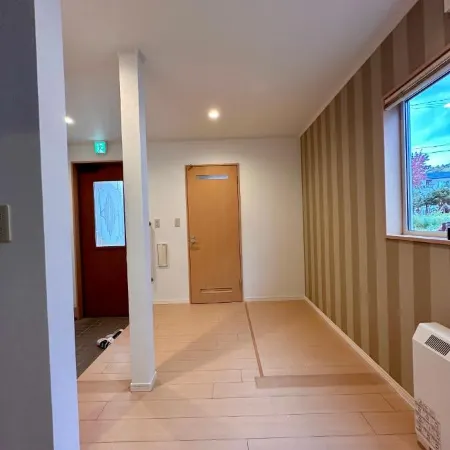 The Lobs 2, Rusutsu, Yotei view, 8 mins to Rusutsu