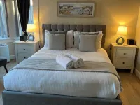 Peacock Guest House Hotels in Largs