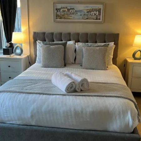 Peacock Guest House Отели в г. Ларгс