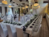 Land Gut Hotel Weisser Schwan Hôtels à : Motzen