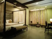 Hotel Grandeur Hotels in Valsad