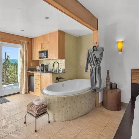 Pikes Peak Paradise Bed and Breakfast