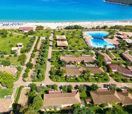 Hotel Garden Beach - Pools