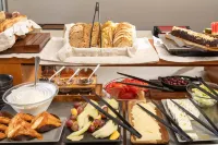 Bella Vista Beach Hotel - breakfast