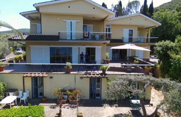 納瓦羅山度假村