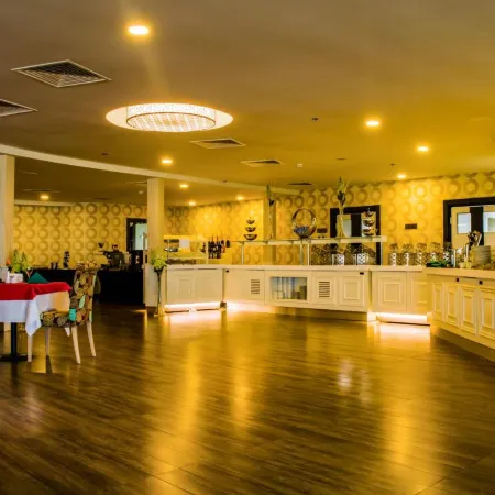 Sky Tower Hotel