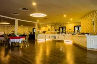 Sky Tower Hotel - Breakfast