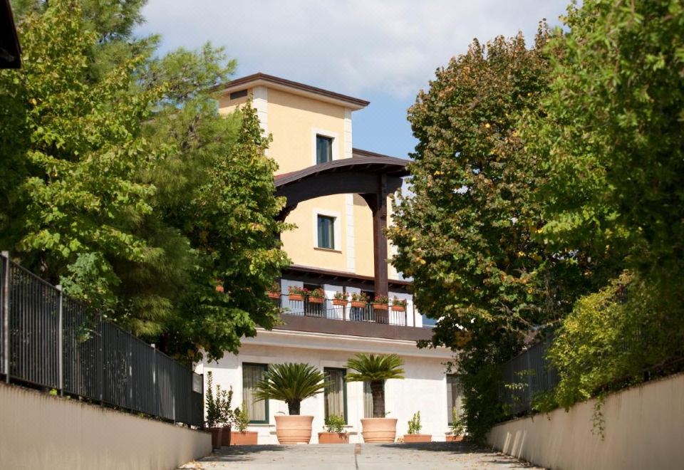 hotel overview picture