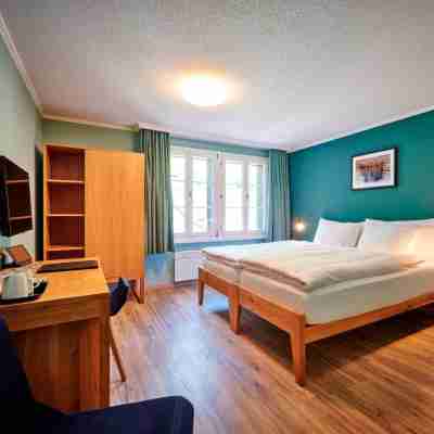 5th Floor Basic Rooms - Shared Bathrooms Rooms