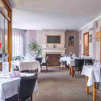 La Bonne Etape Dining/Meeting Rooms