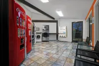 Motel 6 Marina, CA - Monterey