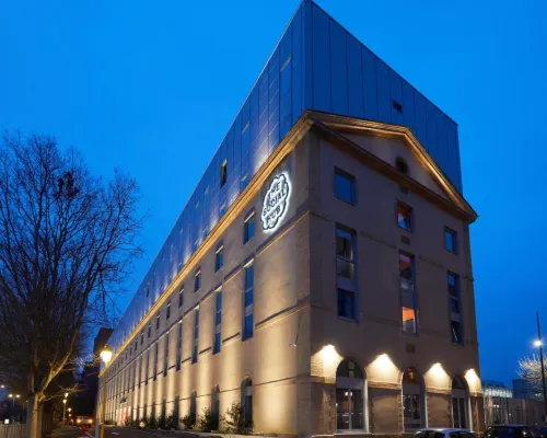 The Social Hub Toulouse Hotels near EDF Bazacle Complex