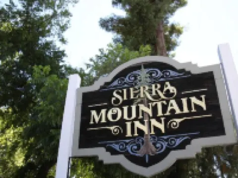 Sierra Mountain Inn Hotels in Grass Valley