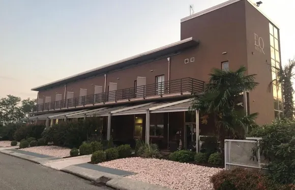 EQ酒店