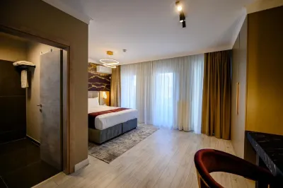 Elitte Inn & Suites Rosu住宿飯店