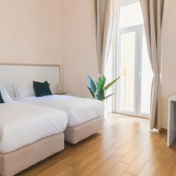 Musto Suites & Rooms Hotels near Naples Cathedral