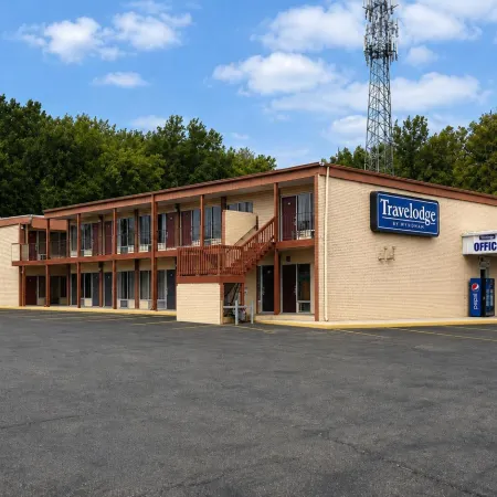 Travelodge by Wyndham Seymour