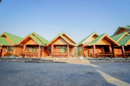 MRK Resort & Massage Hoteles en Mueang Lop Buri District
