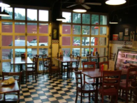 Martin & Mason Hotel