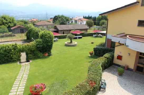 Park Hotel la Pineta Отели в г. Масса-Каррара