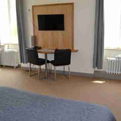 Logis Hostellerie de la Poste Rooms