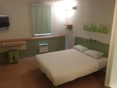 이비스 버짓 비트리 쉬르 세인 N7 Stade Gabriel Peri 주변 호텔