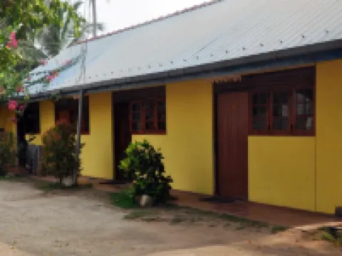 Hotel Pearl Gate Hotels near Chilaw Jumma Masjid (சோனகத்தெரு ஜும்மா பள்ளி )
