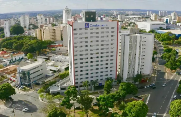 戈亞尼亞舒適酒店