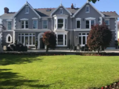 LLwyn Country House Hotels in Llanelli