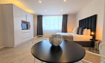 Mint Apartments Greenside