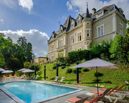 L'Orangerie du Château des Reynats Hotels in Dordogne