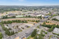 Basecamp Puyallup a Travelodge by Wyndham