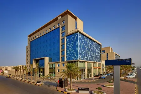 Courtyard Jubail Отели в г. Эль-Джубайль