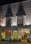 懷特霍斯住宿加早餐旅館 Moot Hall附近的飯店