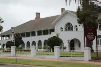 Hydro Hotel فنادق في Leeton