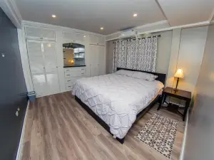 Jr Apartments