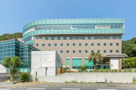 Hayama Umino Hotel Отели рядом с достопримечательностью «Morito Daimyojin Shrine»