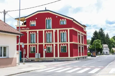 Apart Hotel Asteria Hotels near Union Experience