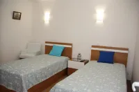 Pátio da Caetana فنادق في شهر المیدا