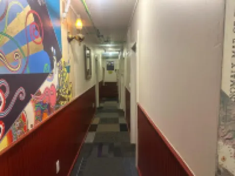 西河之家 特拉基酒店